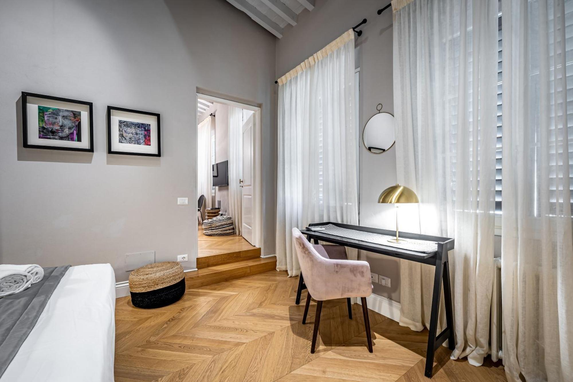 Hs4U Ricasoli Luxury Apartment Near Duomo N.1 Флоренція Екстер'єр фото